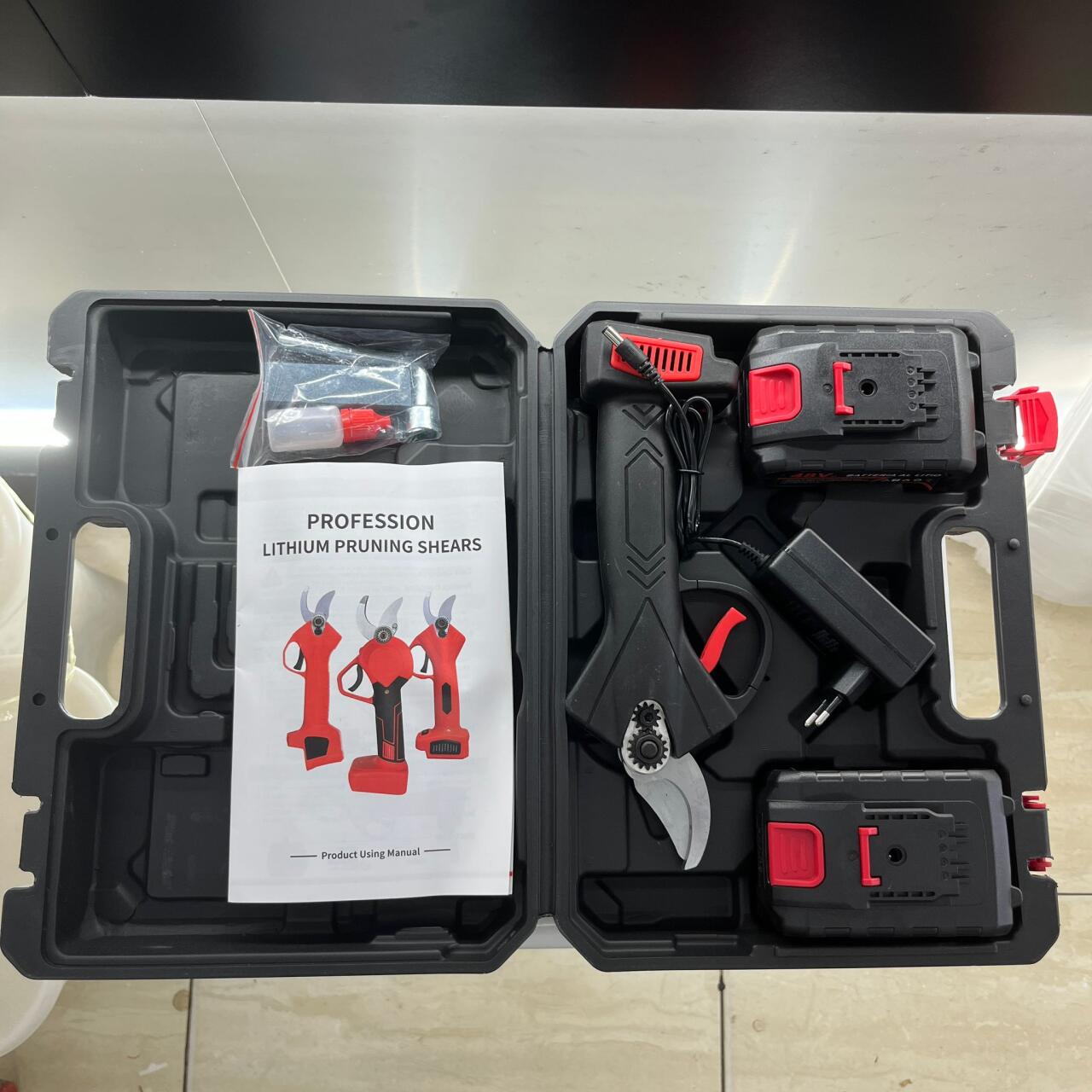 🌿 ✂️ ProGarden 48V™ – Tijera de Poda Eléctrica Rápida y Precisa ⚡